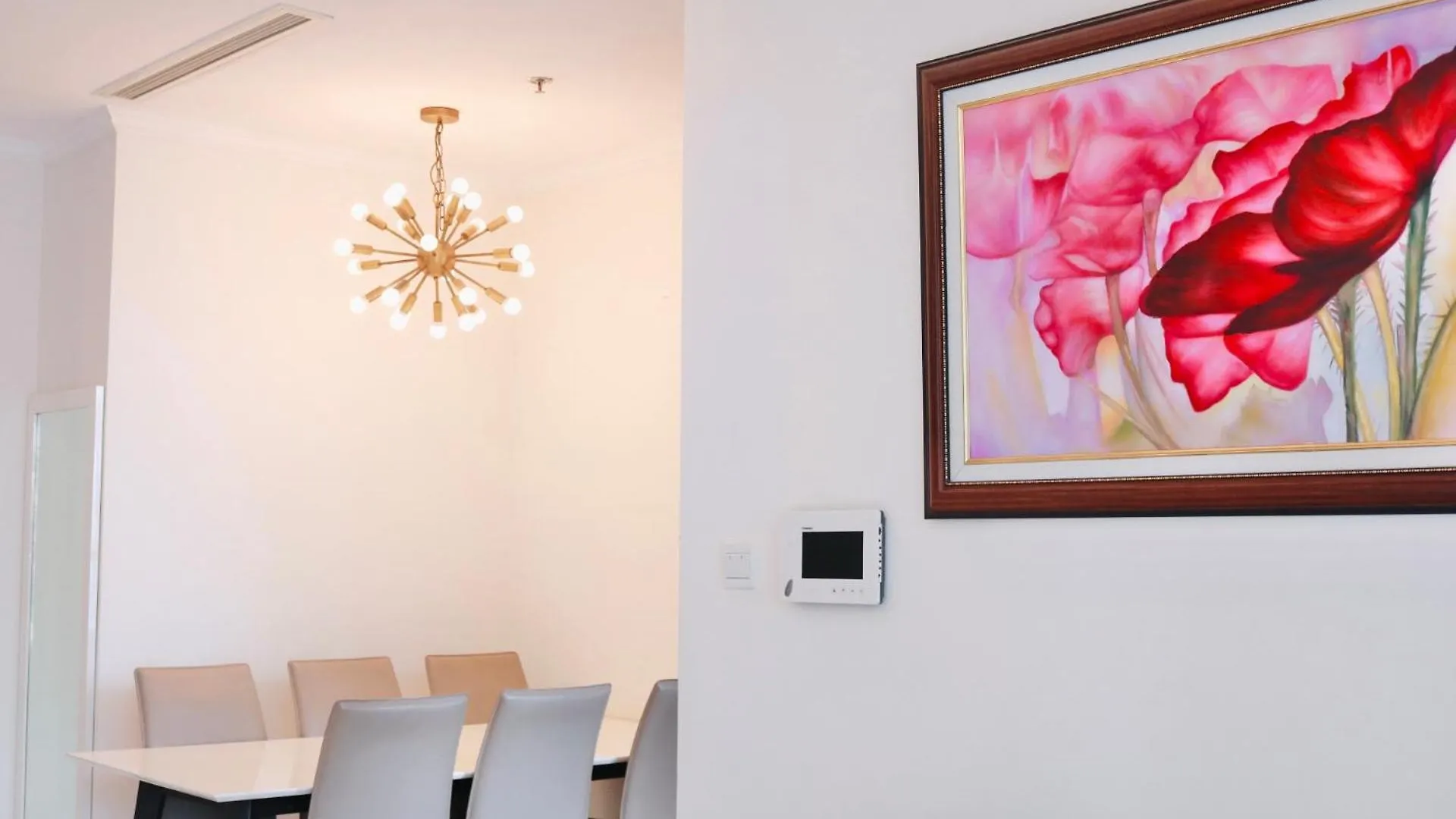 Apartment Vinhomes Central Park Athena Apartment- Can Ho Dich Vu Cho Thue Ho Chi Minh City Vietnam